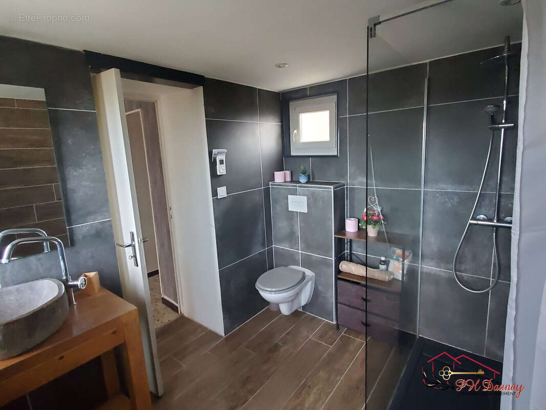 Appartement à LA VERNAREDE