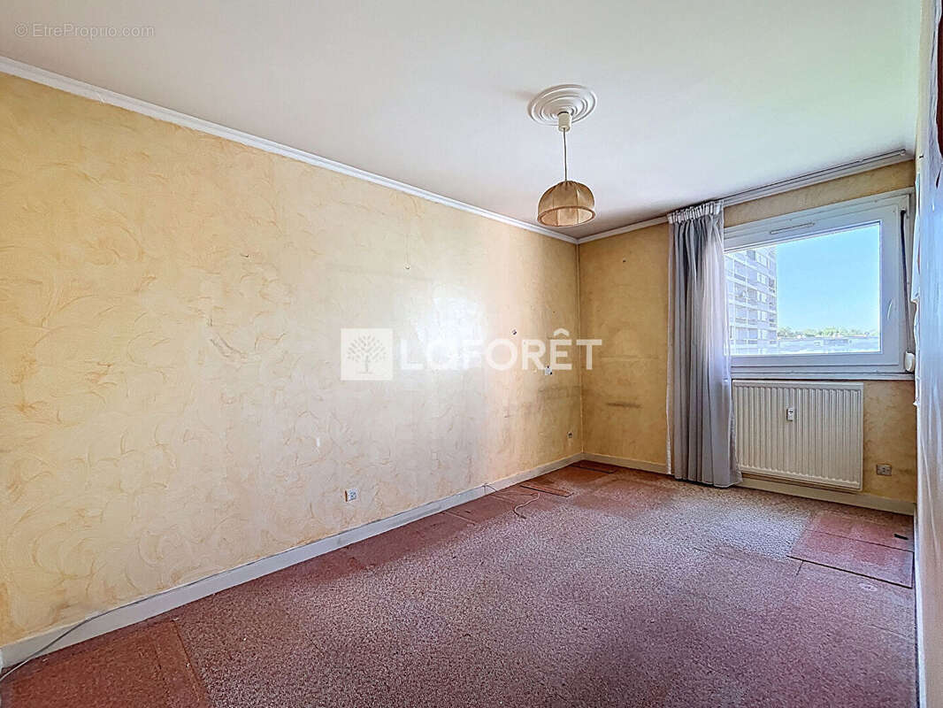 Appartement à RILLIEUX-LA-PAPE