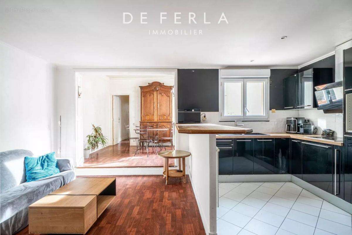 Appartement à PARIS-7E