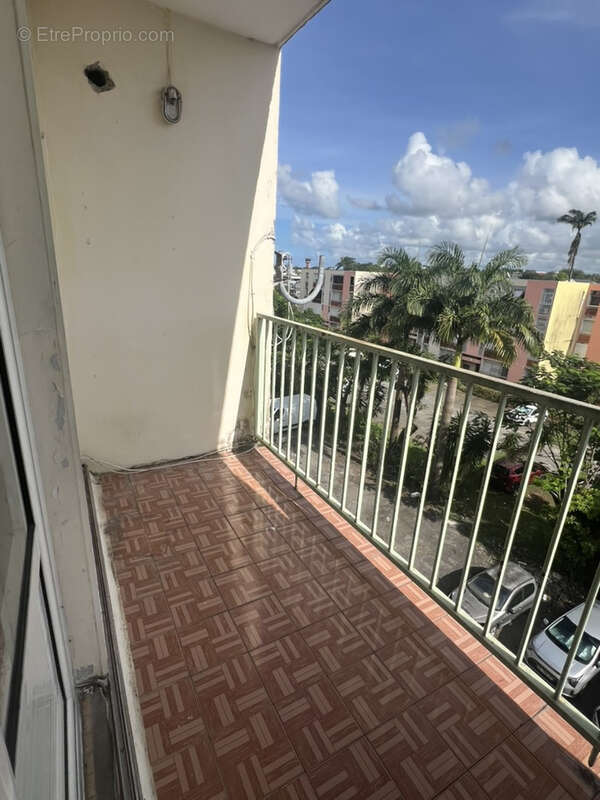 Appartement à LES ABYMES