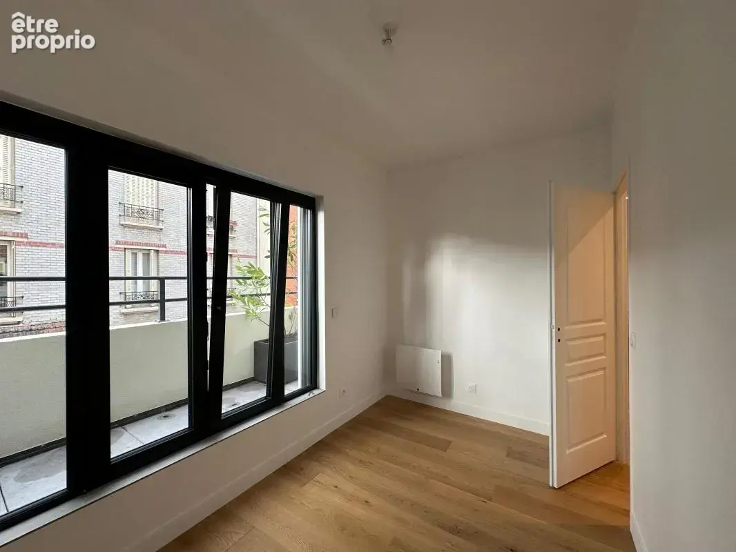 Saint-Ouen – Spacieux T4 familial rénové avec prestations premiums - photo 11