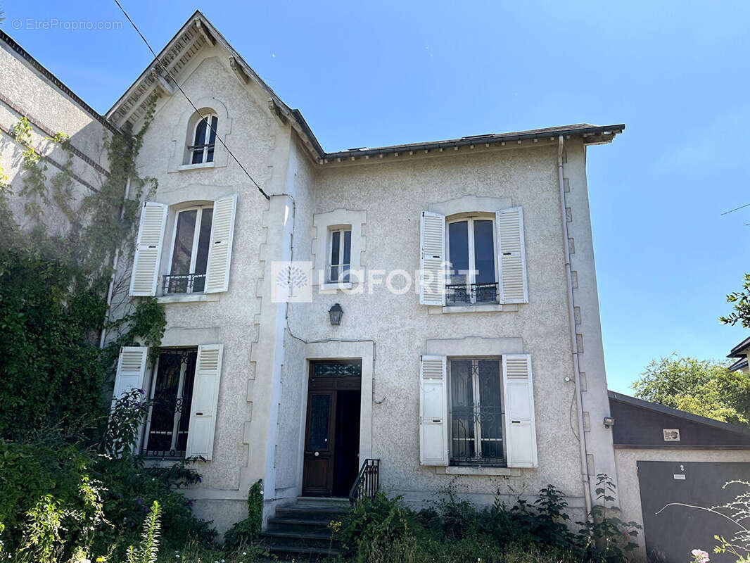 Maison à LES MUREAUX