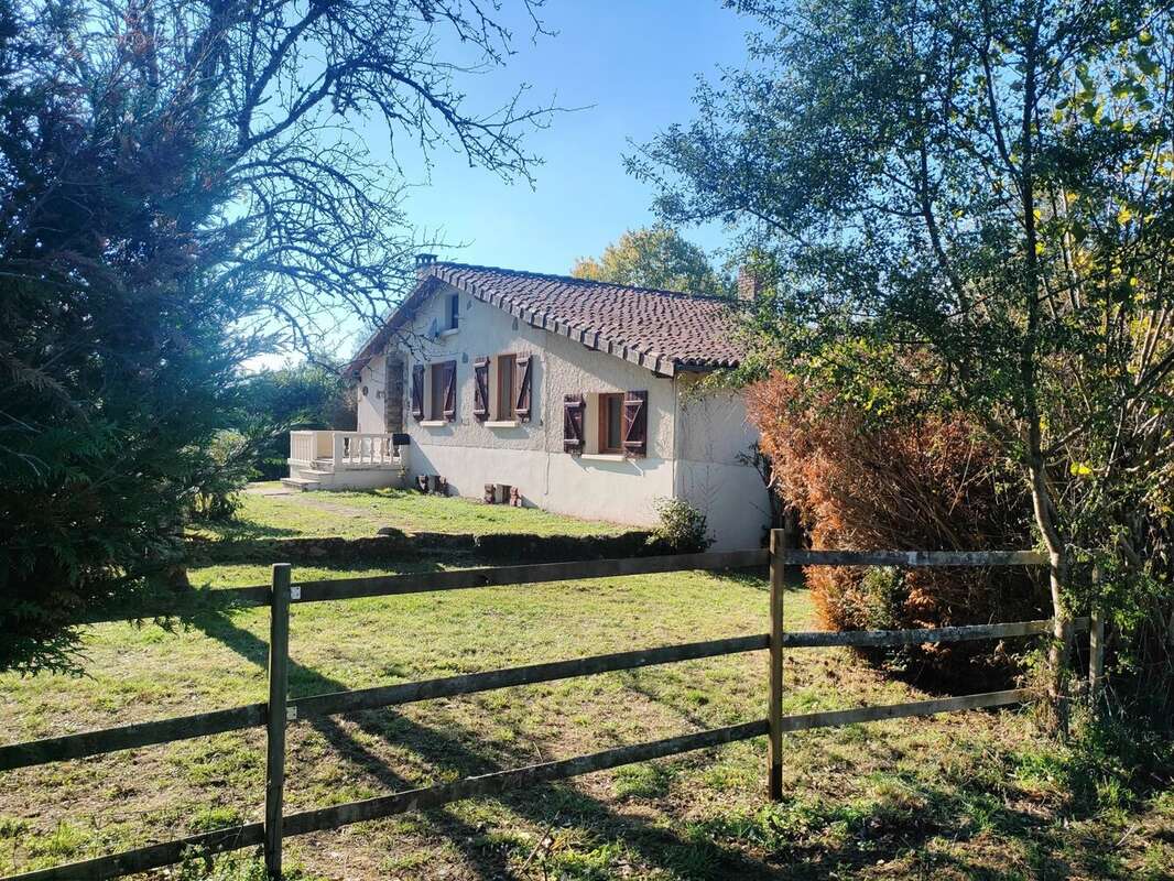 Maison à SAINT-AUVENT