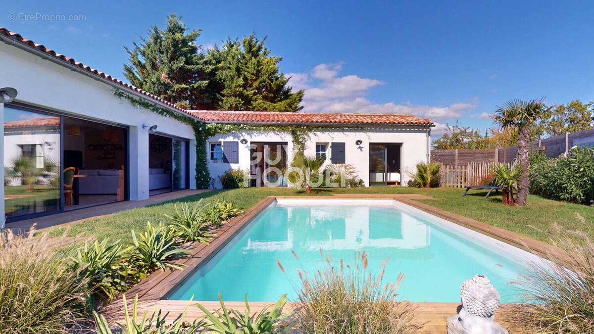 Maison 4 pièces 125 m² · à La Flotte · 125 m² · 1 252 000 €