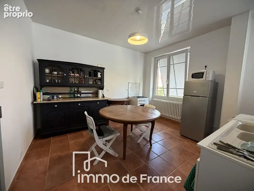 Beaux volumes pour cette maison en pierre  de 135m2 - photo 4