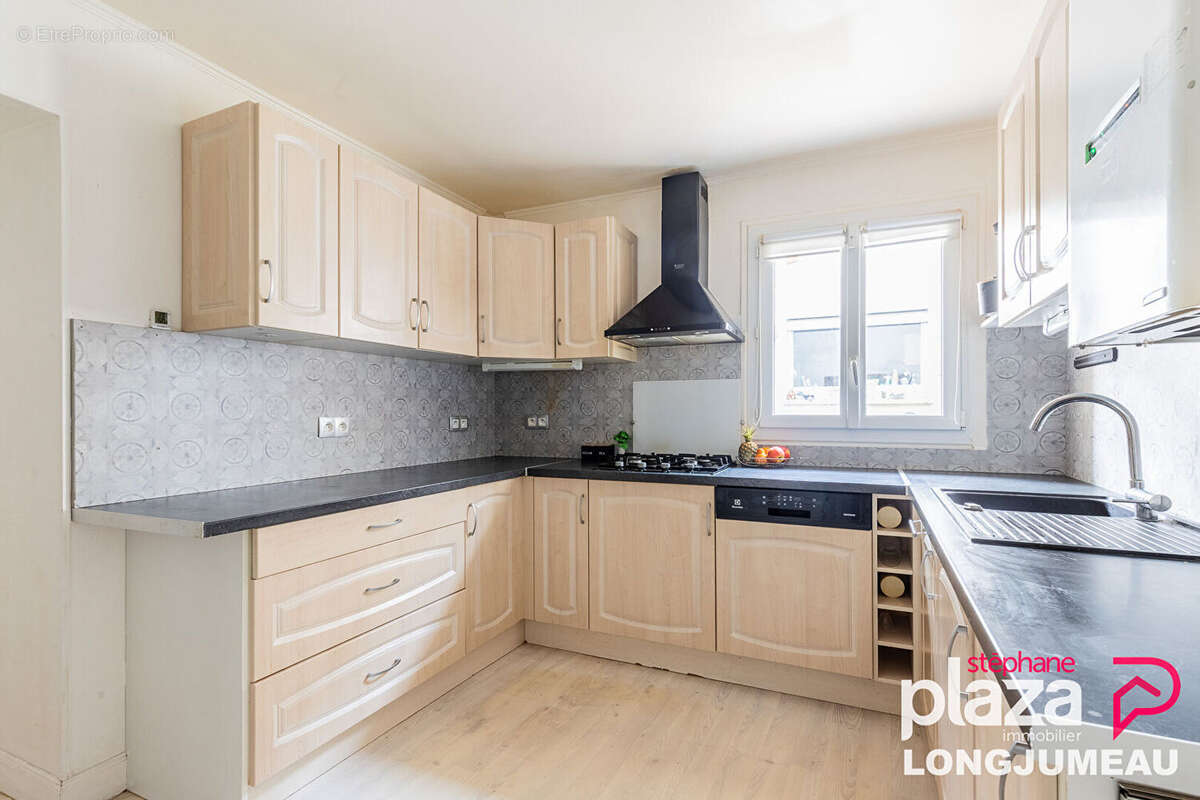 Maison à SAULX-LES-CHARTREUX