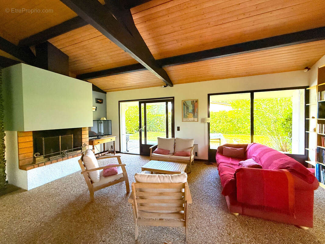 Maison à ARES