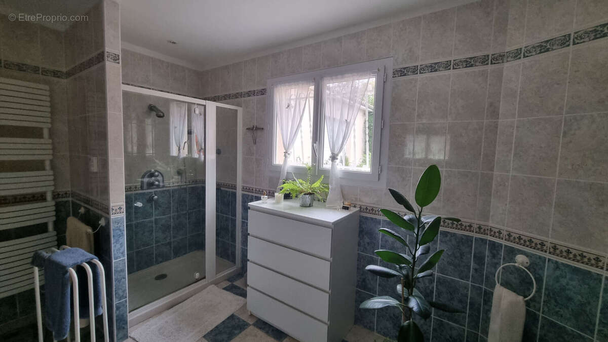 Maison à VALDIVIENNE