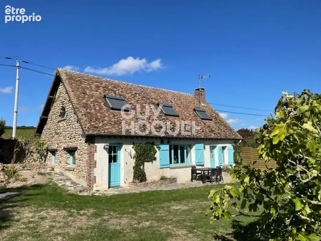 Maison à LA CELLE-SOUS-CHANTEMERLE