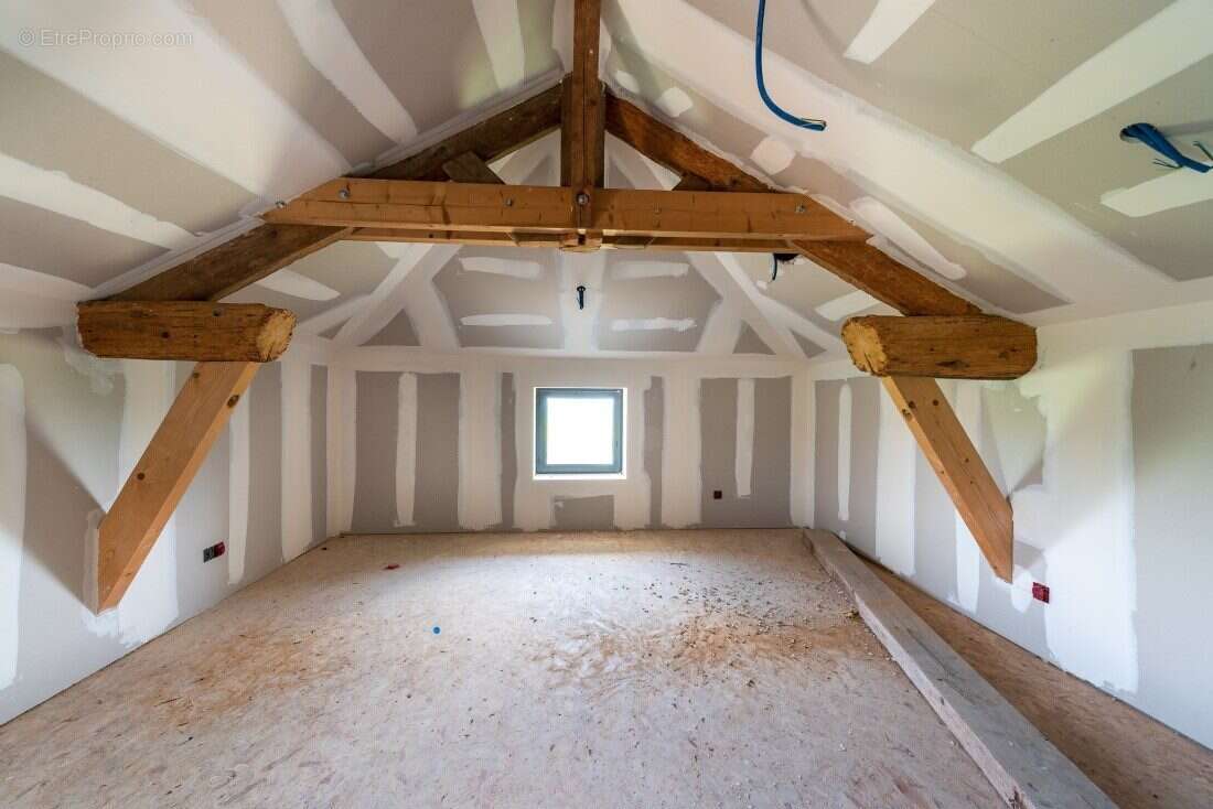 Maison à VILLIE-MORGON