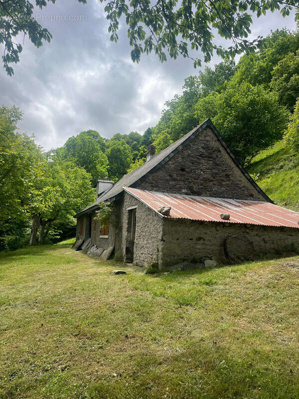 Maison à SAZOS