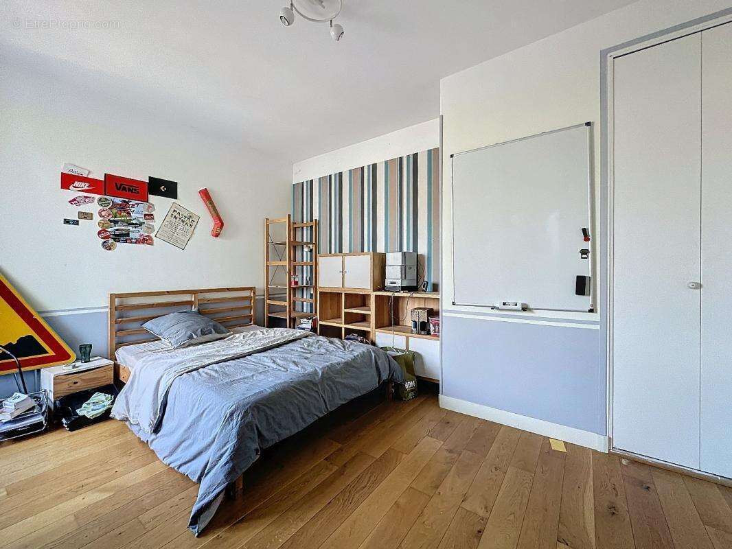 Maison à LUC-LA-PRIMAUBE