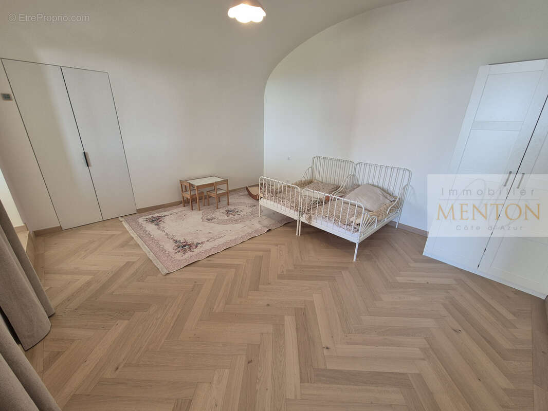 Appartement à MENTON