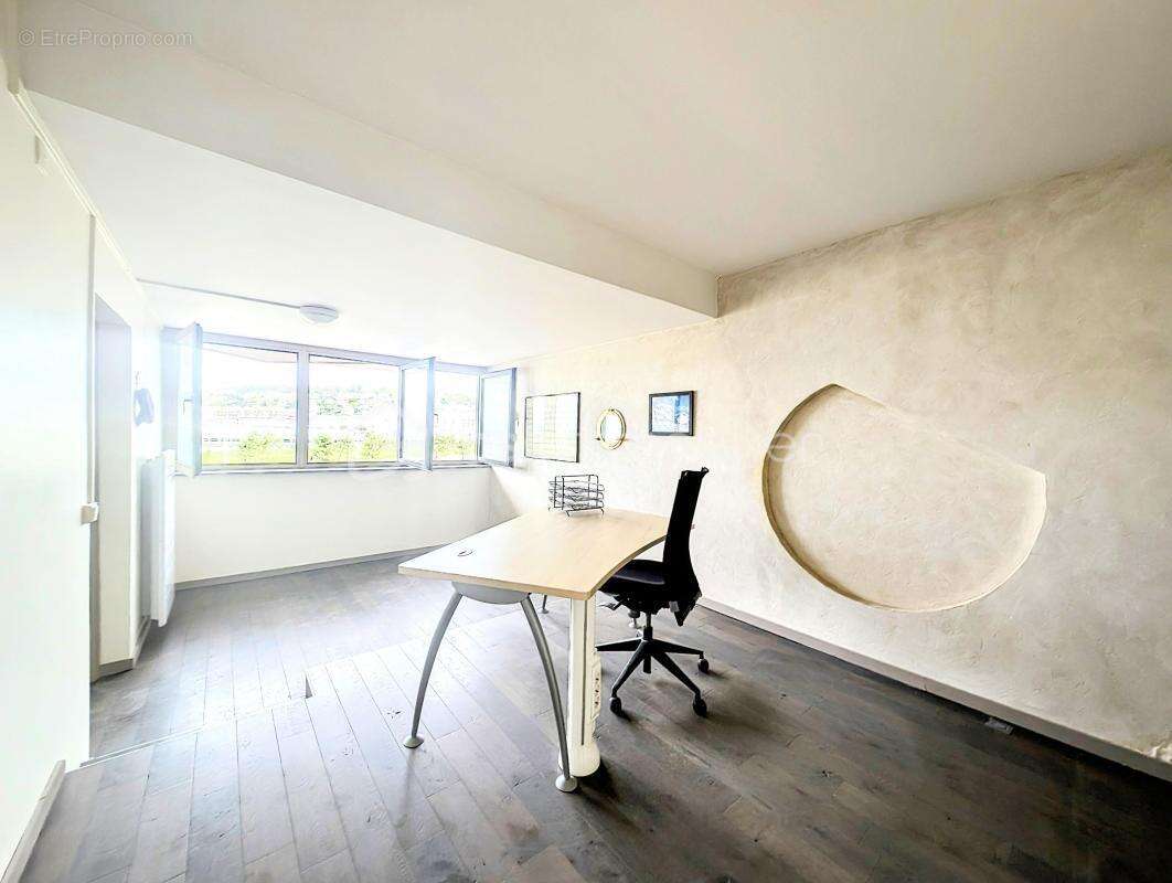 Commerce à DEAUVILLE