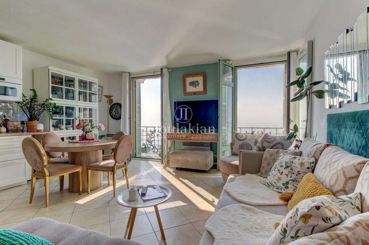 Appartement à MENTON