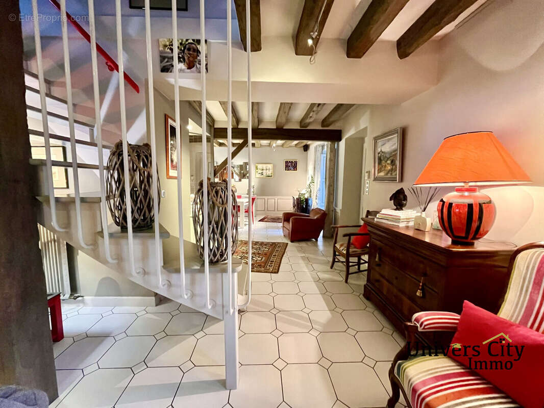 Maison à LES PONTS-DE-CE