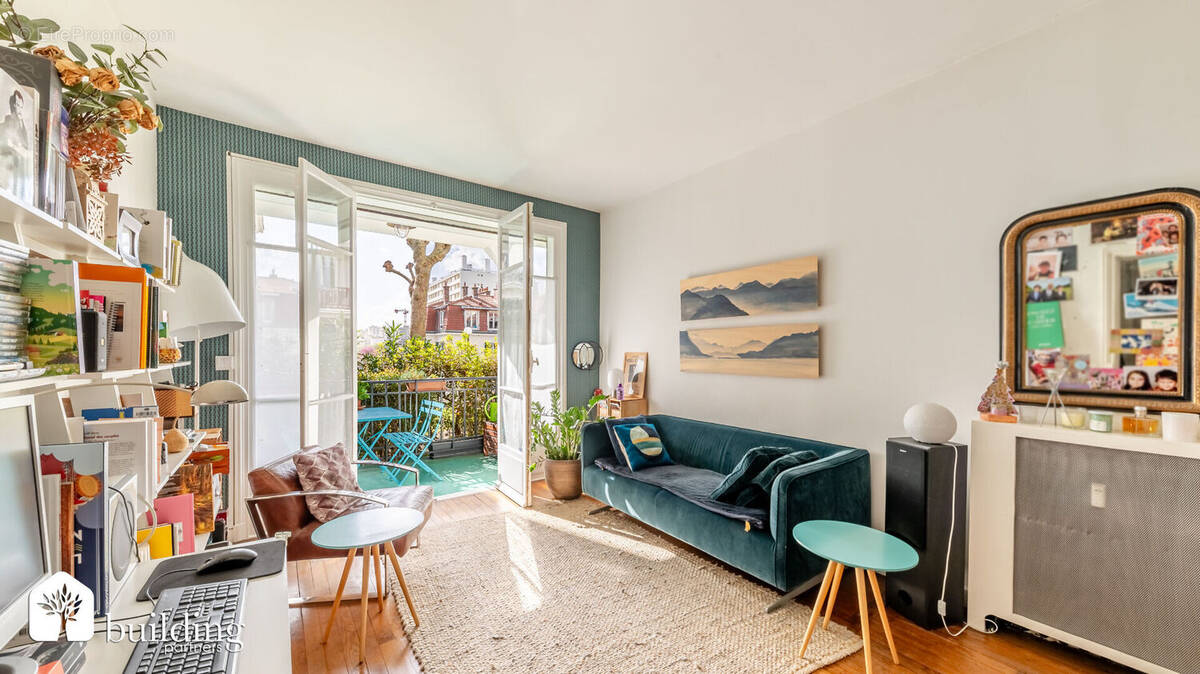 Appartement à COURBEVOIE