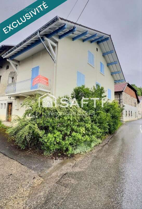 Maison 159 m² à Orcier  - photo 2
