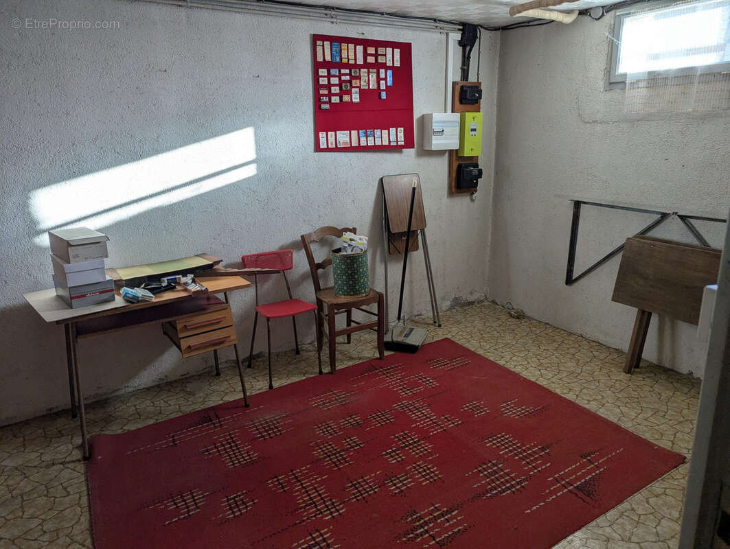 Maison à MONTGIVRAY