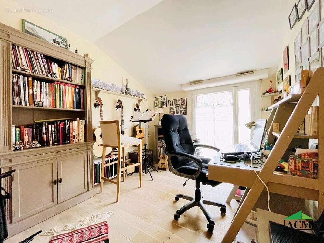 Maison à MERY-SUR-OISE