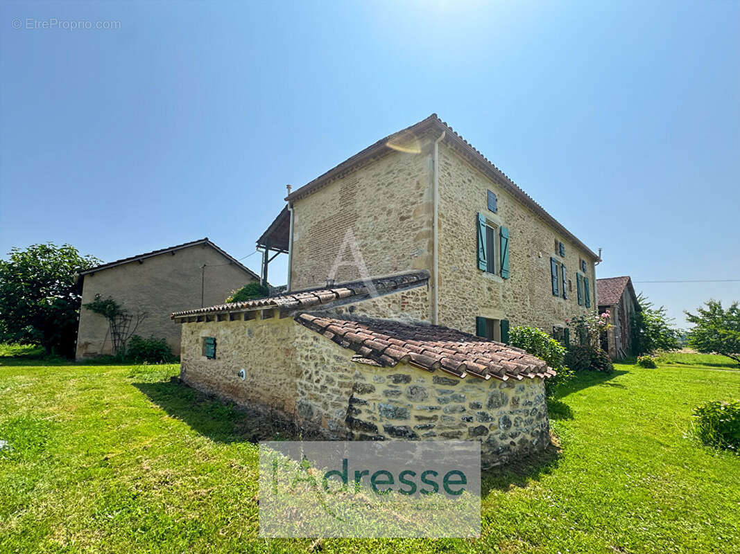 Maison à DURAVEL