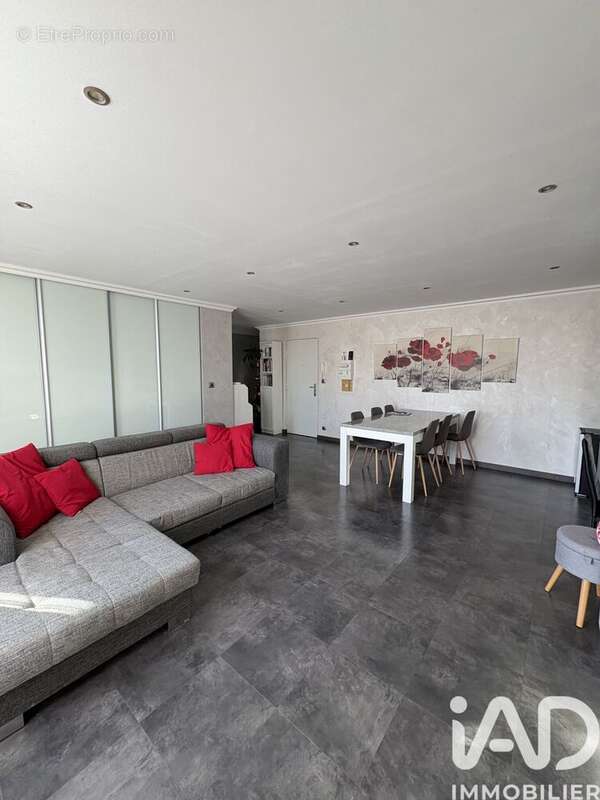 Photo 2 - Appartement à CARROS