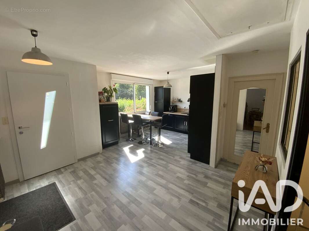 Maison 91 m² à Segre  - photo 7