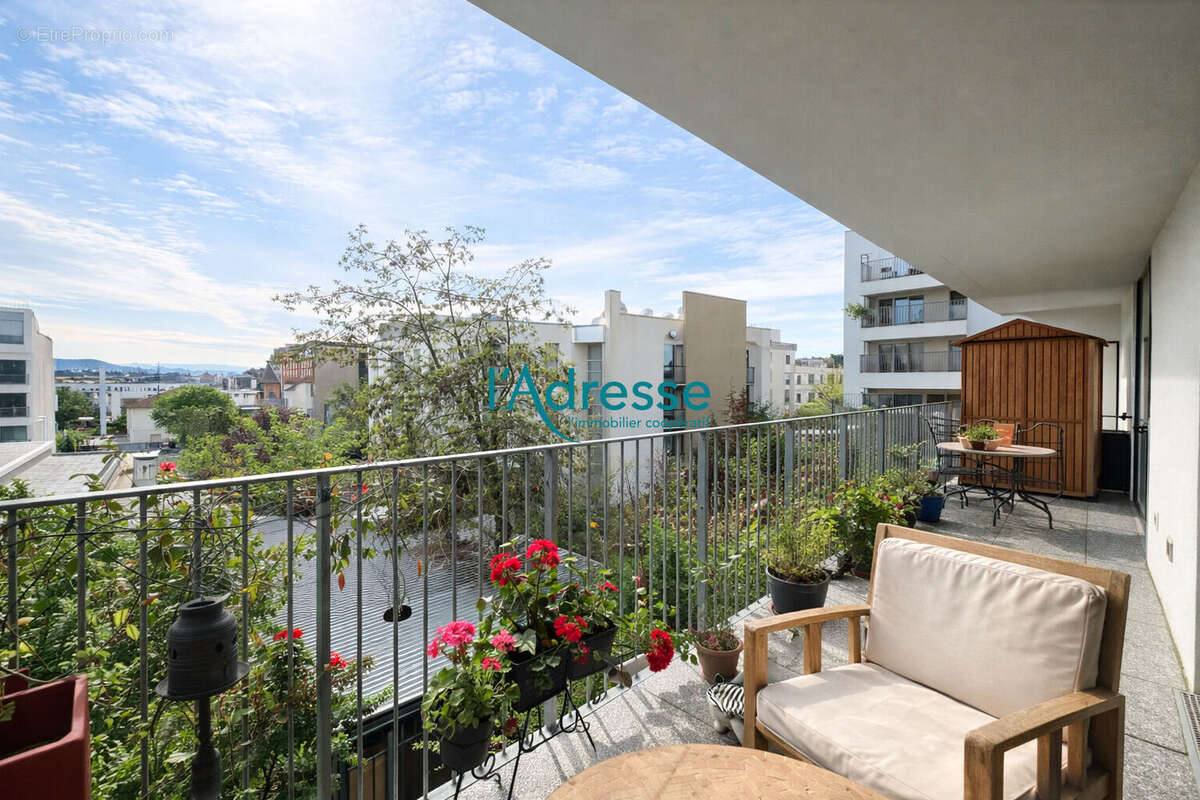 NANTERRE Appartement familial 4 pièces avec balcon - photo 17