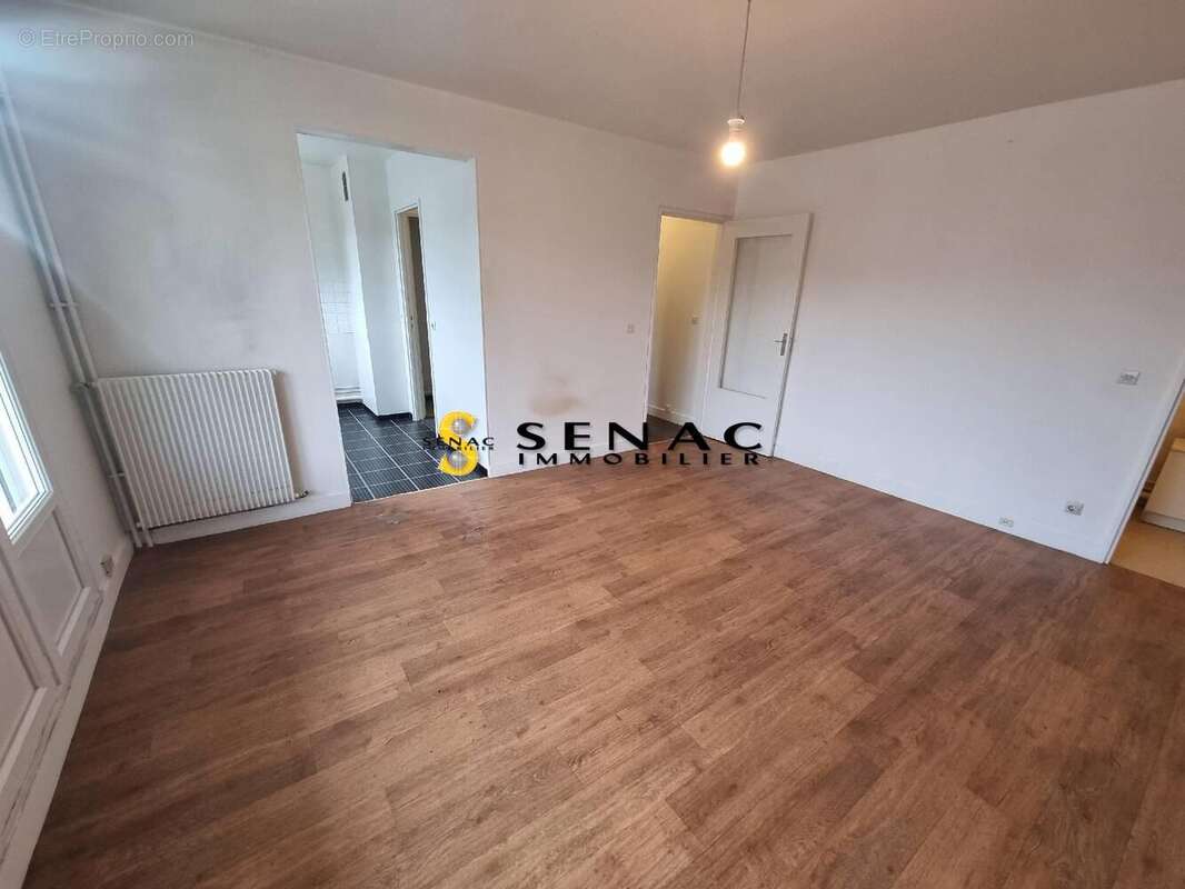 Appartement à FREPILLON