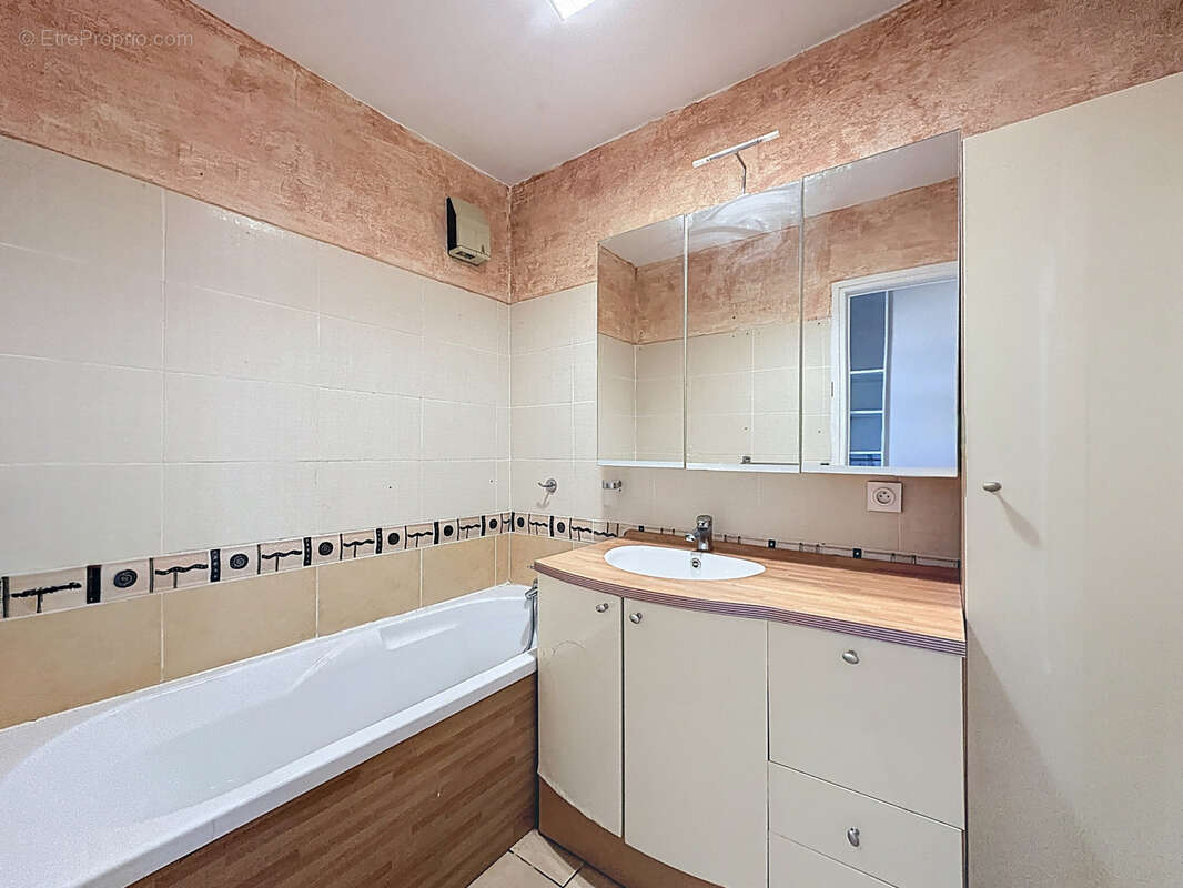 Appartement à TASSIN-LA-DEMI-LUNE