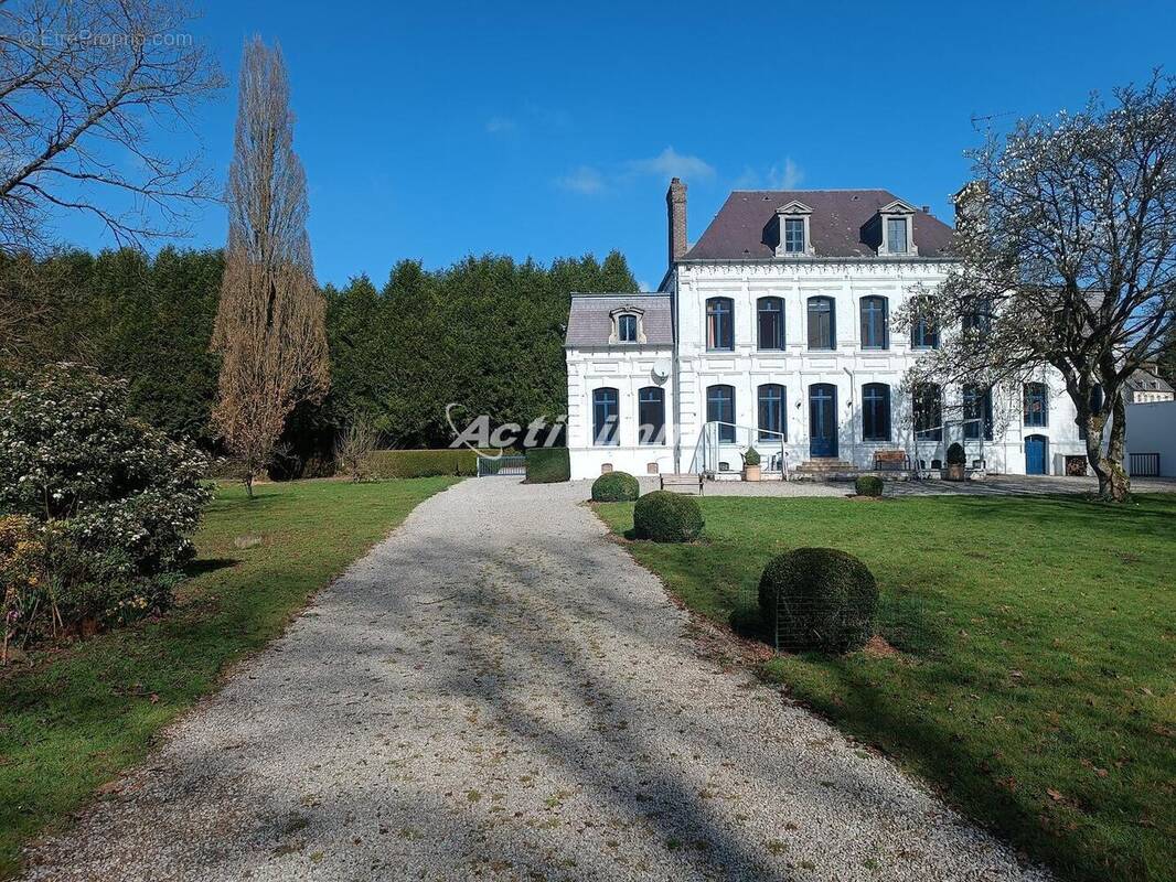 4260 61 - Maison à HESDIN