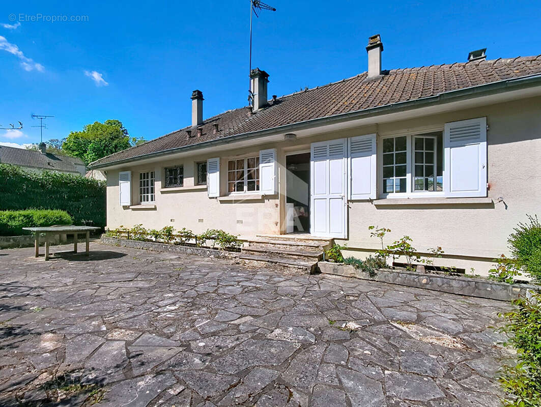 Maison à LUZARCHES