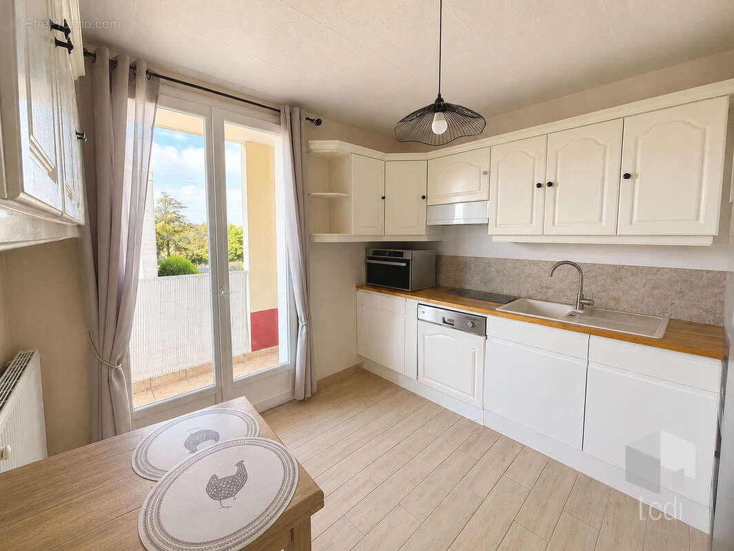 Appartement à LIVRON-SUR-DROME