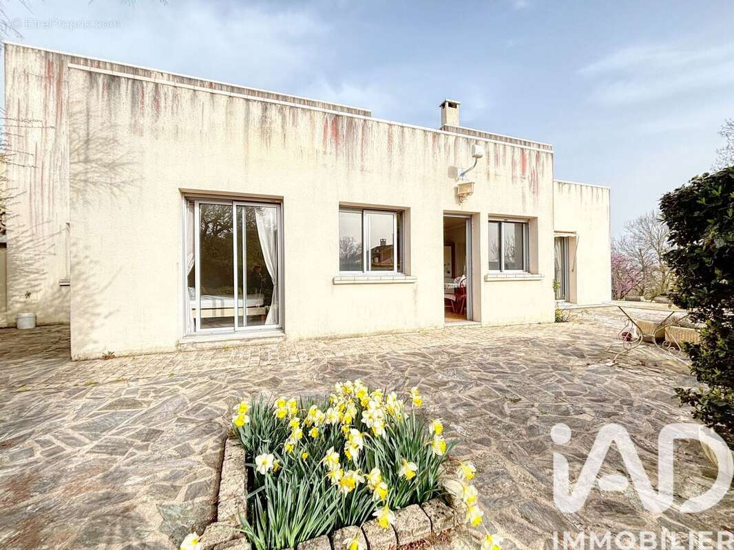 Photo 3 - Maison à CORBEIL-ESSONNES