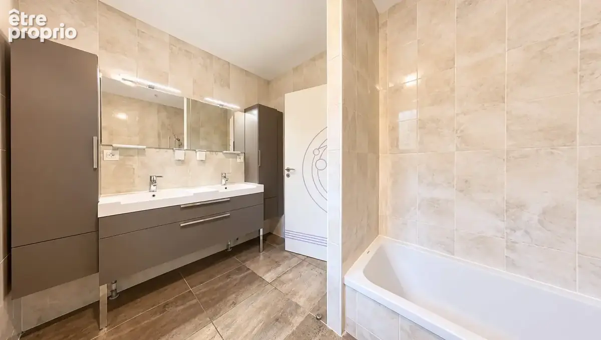 Maison 6 pièces 143 m² à vendre à Saint-Bonnet-Pres-Riom (63200) - photo 7