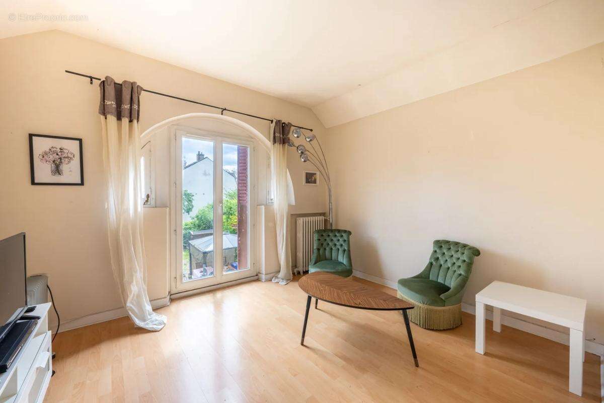 Maison à PONTOISE