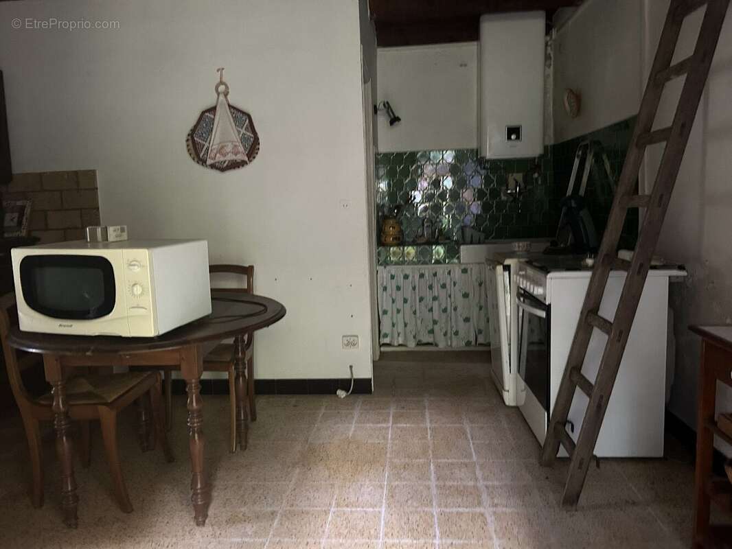 Maison à L&#039;ESTRECHURE