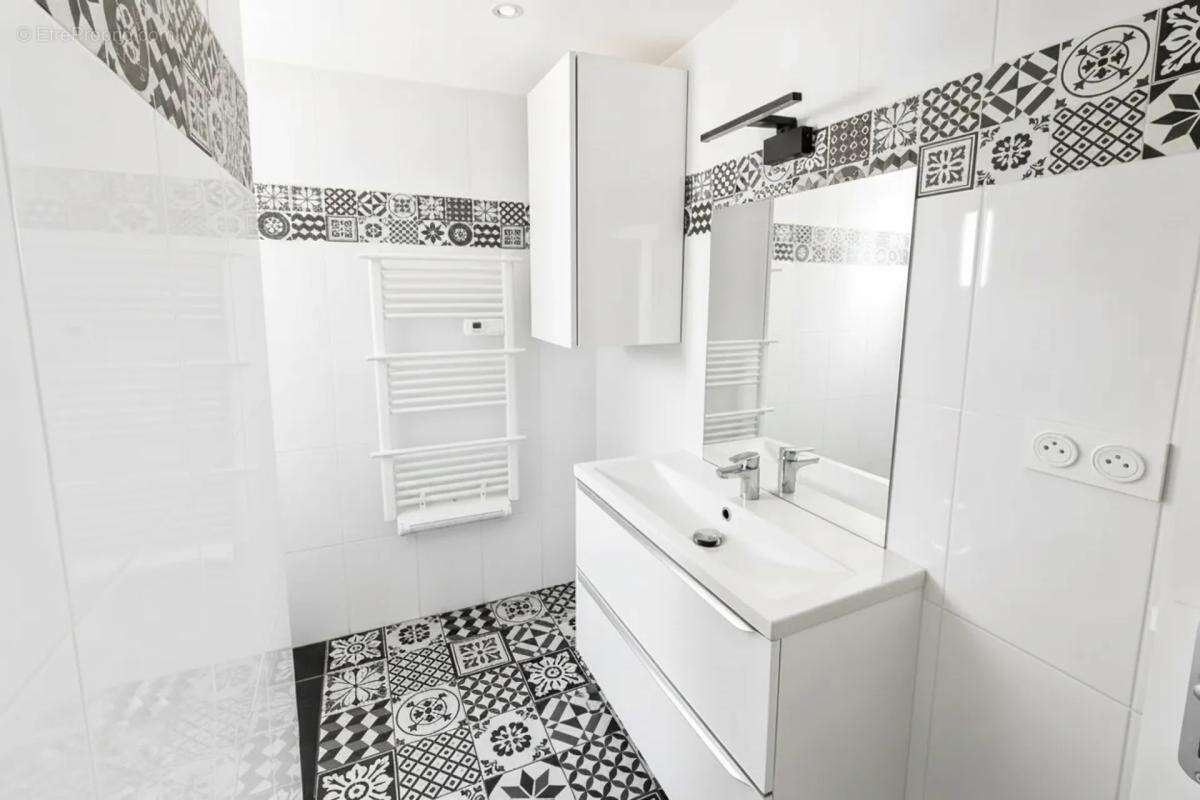 Maison de 8 pièces de 240 m² à Aureilhan - photo 9