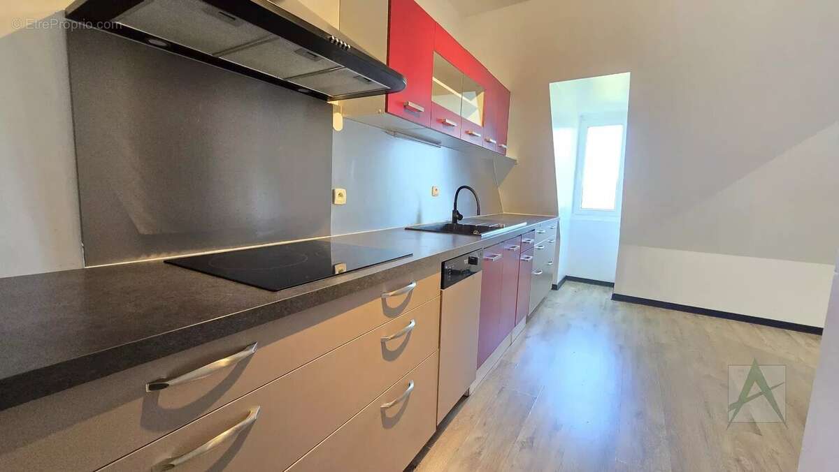Appartement à CHALLES-LES-EAUX