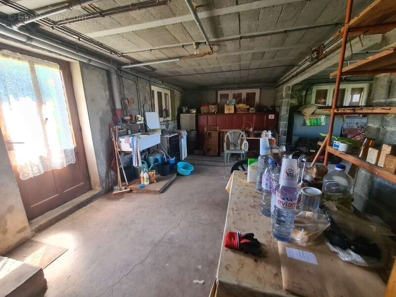Maison 152 m²,3 pièces, sous sol total, terrain de 2 358 m² - photo 10