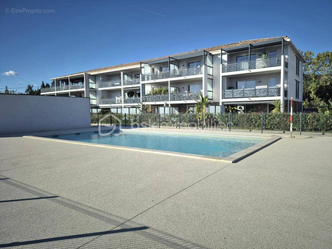 Appartement à HYERES