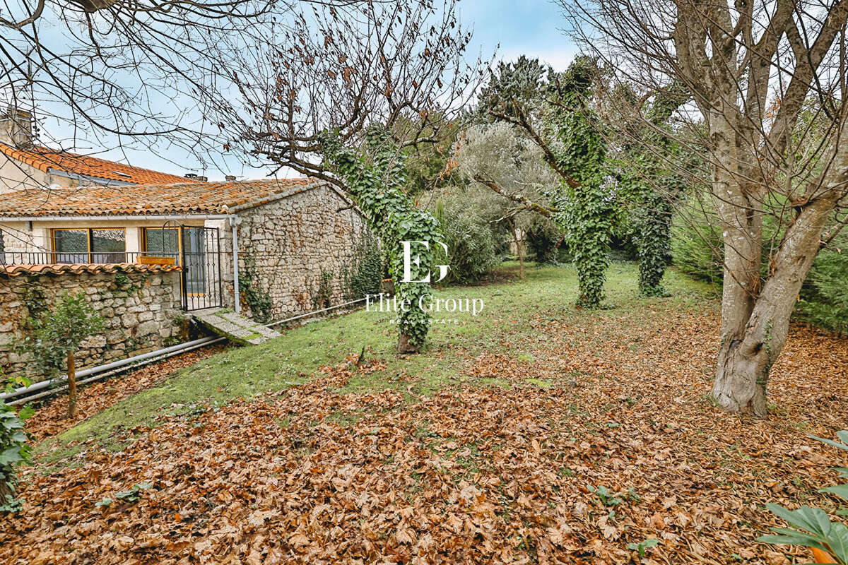 Maison à CHATEAUNEUF-SUR-CHARENTE