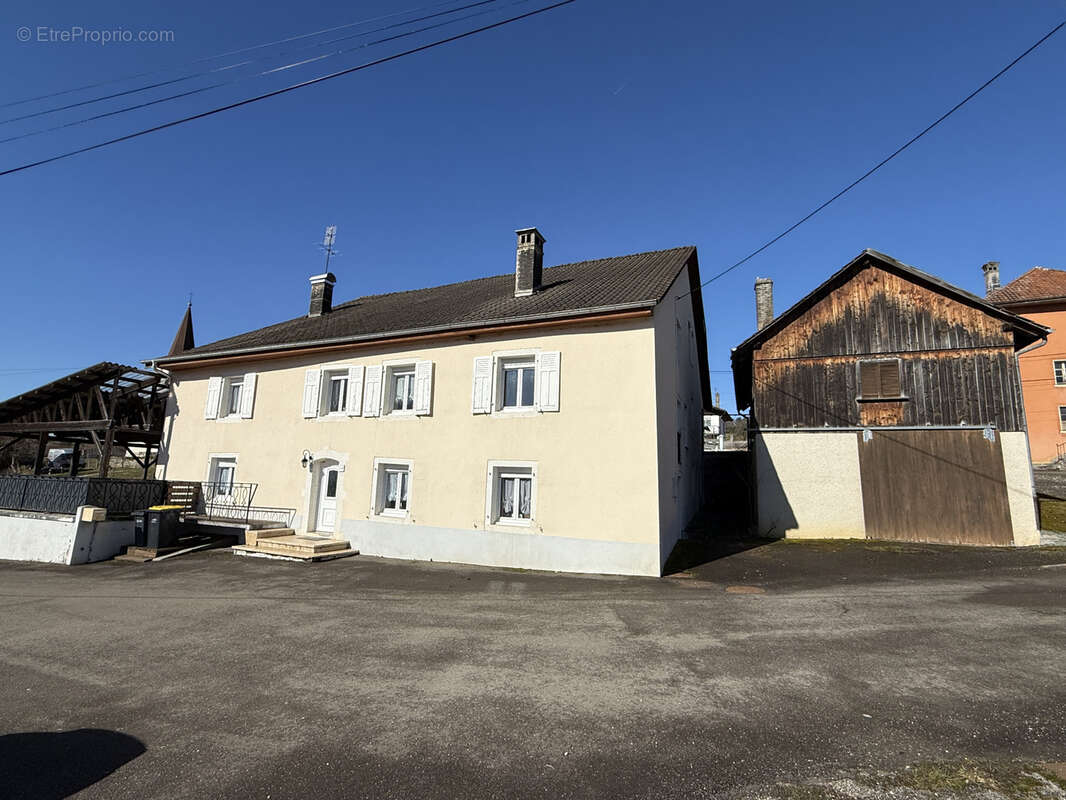 Maison à INDEVILLERS