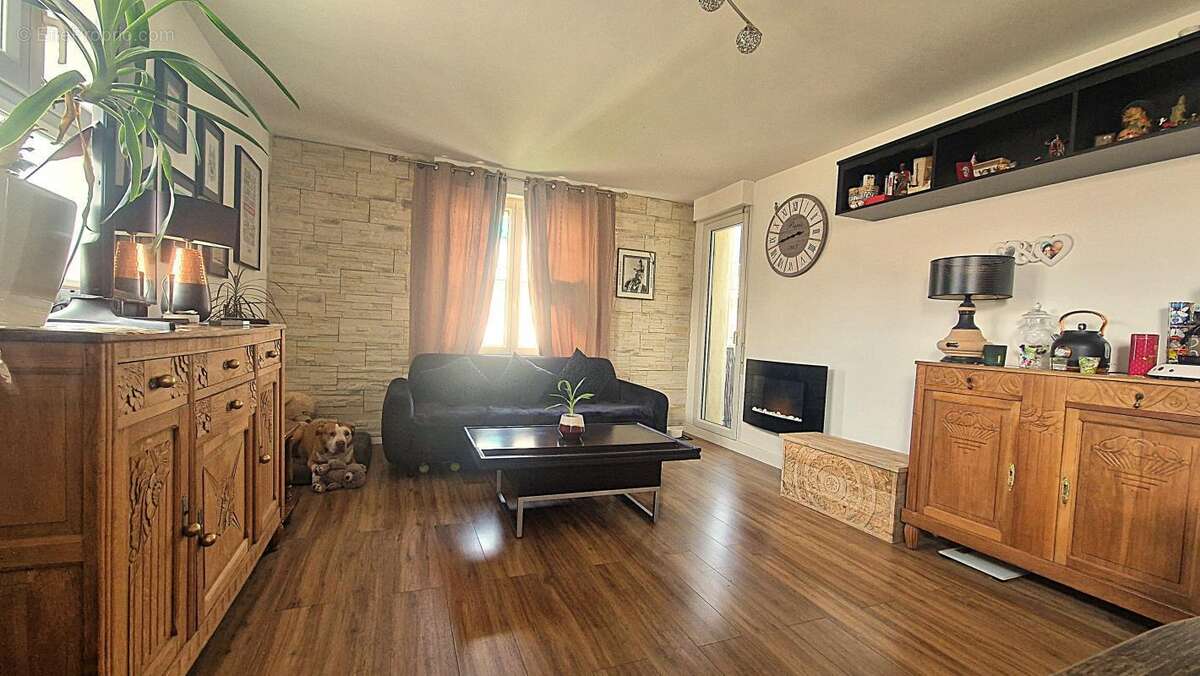 Appartement à NEUILLY-SUR-MARNE