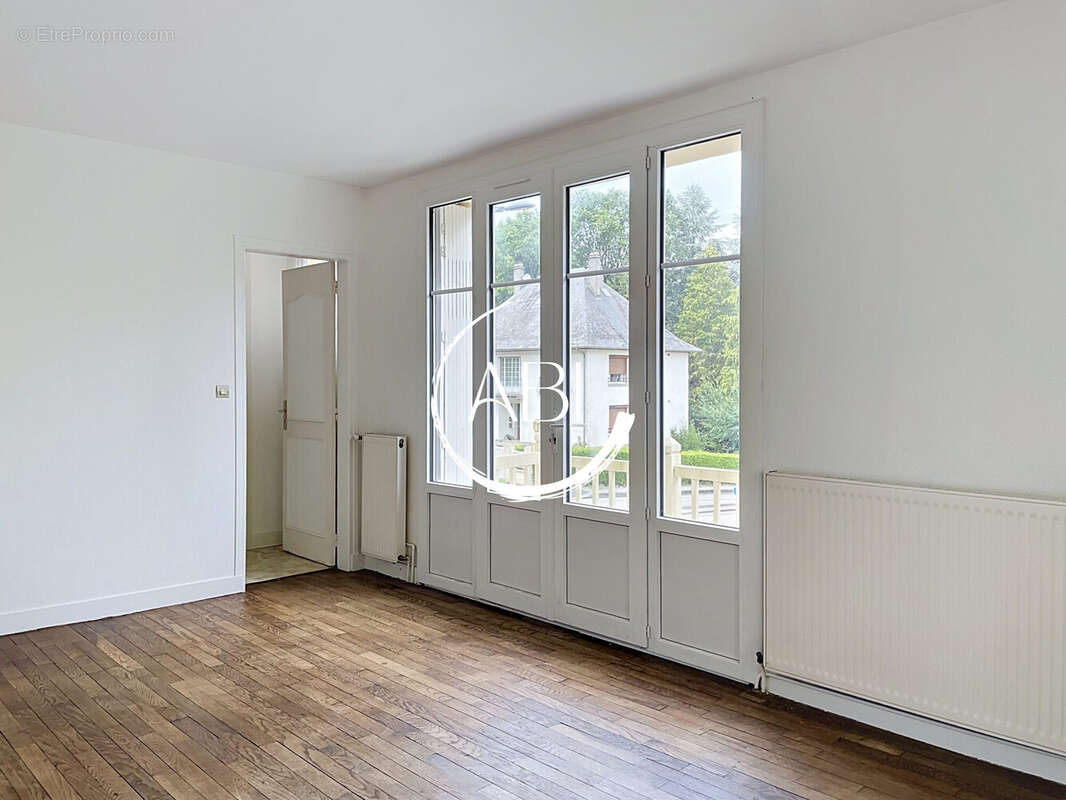 Appartement 160 m² à Bagnoles-De-L'orne  - photo 3