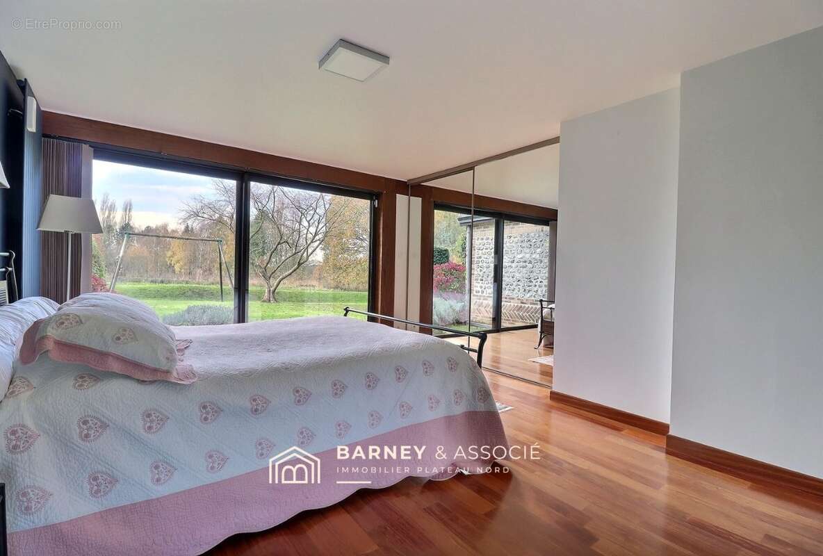 Maison à MONT-SAINT-AIGNAN