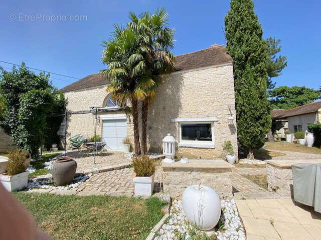 Maison à CHAINTREAUX