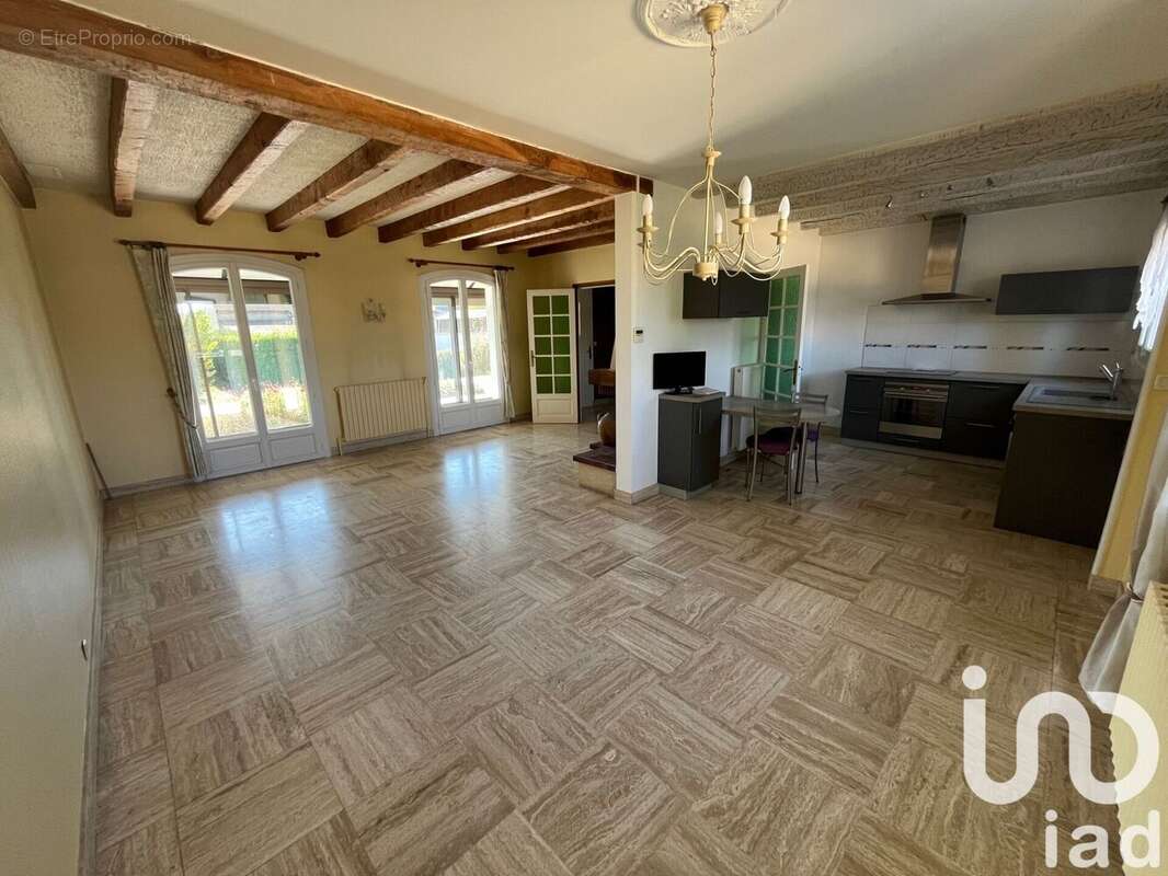 Photo 3 - Maison à JAUNAY-CLAN