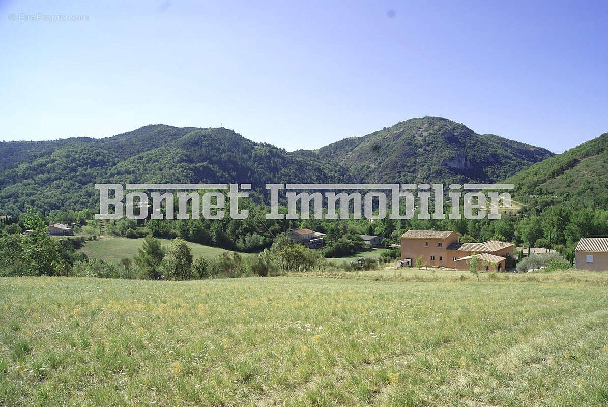 Terrain à SAINT-FERREOL-TRENTE-PAS