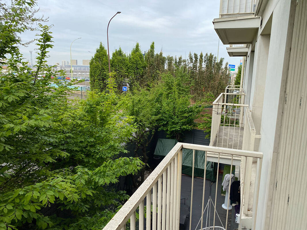 Appartement à CHARENTON-LE-PONT